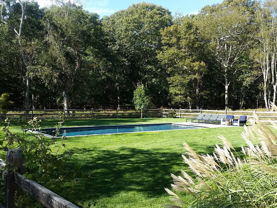 442 Bridgehampton Sag Harbor Tpke