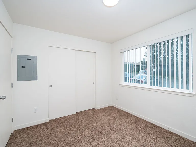 10730 NE Wygant St — Photo 20