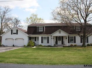 200 Country Club Ln, Gettysburg, PA 17325