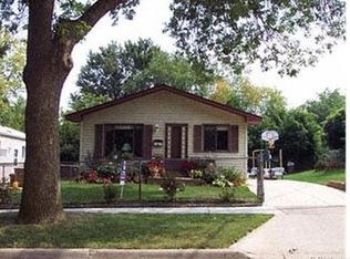 974 Dewey St, Pontiac, MI 48340