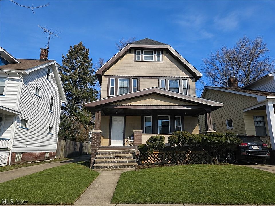 1st image of 15301 Parkgrove Ave