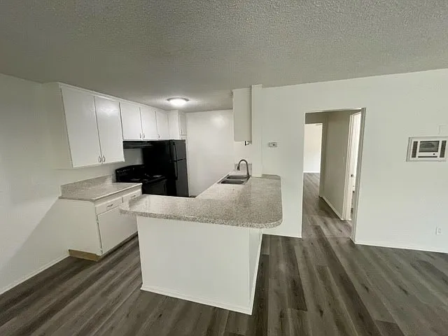 685 E Vista Chino #G2 — Photo 24