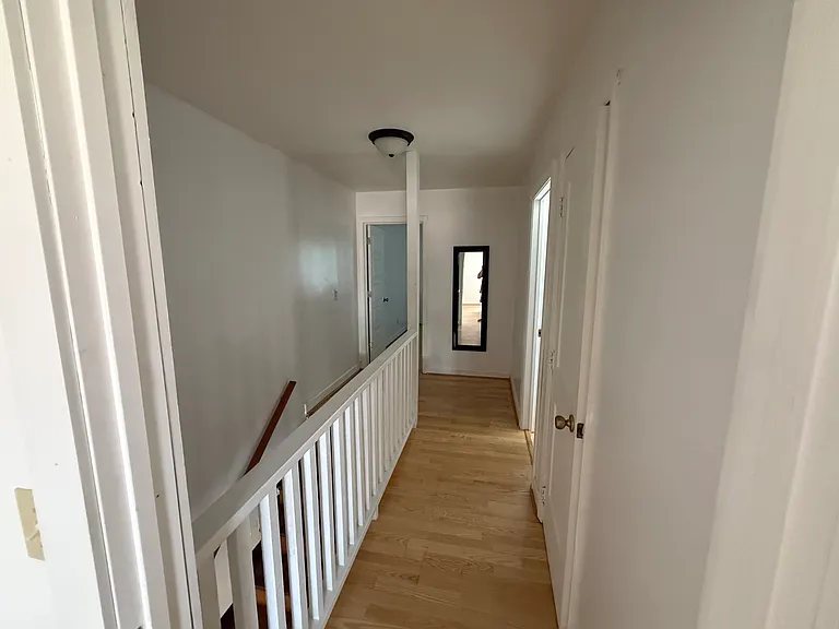 6004 Graston Ave — Photo 11