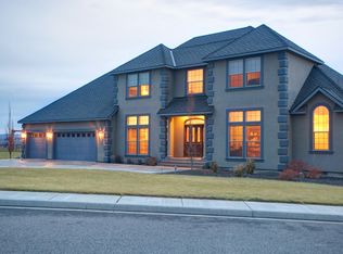 3101 Bluffs Dr, Richland, WA