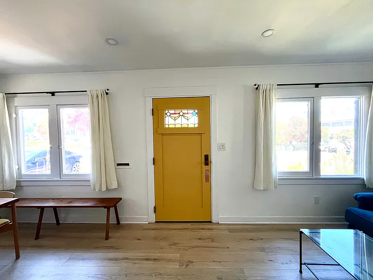333 Nordina St — Photo 6