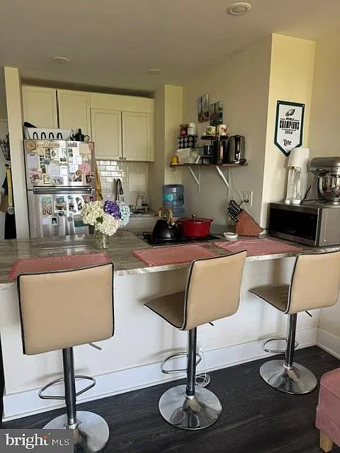 Studio, 504 sqft, $1,600 — Photo 3