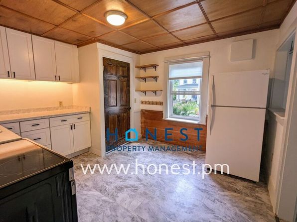 5 Sheldon St #1