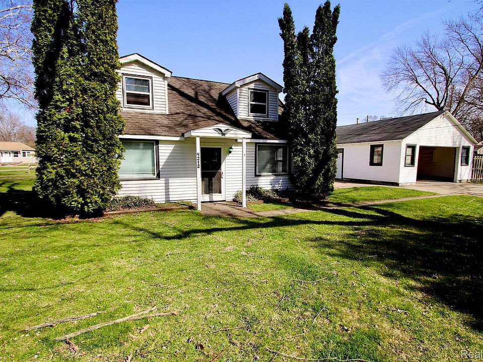 1st image of 4212 La Forest Dr