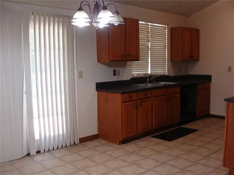 2331 Newgate Dr — Photo 16