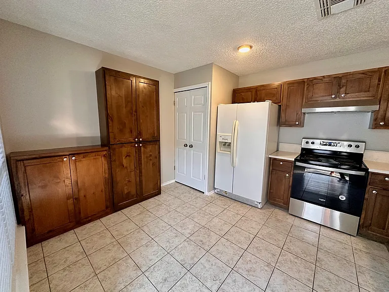8418 Cranberry Hl — Photo 4