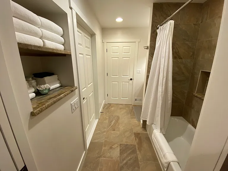 2048 Marina Ct — Photo 21