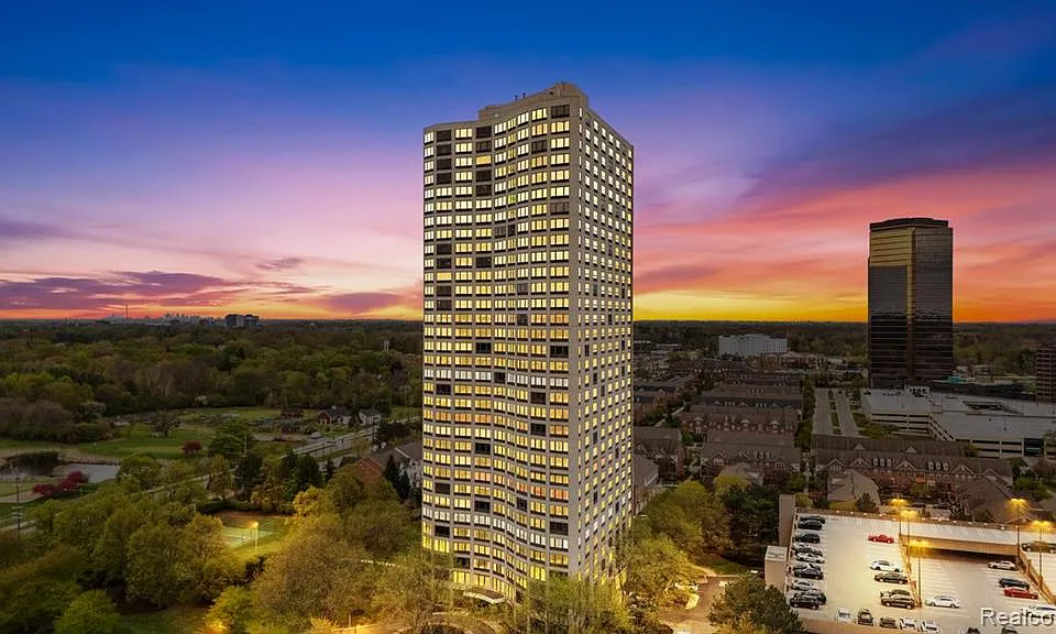 5000 Town Ctr #2606
