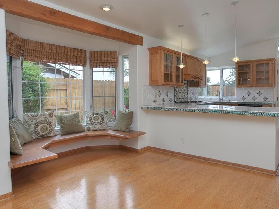 dining nook and kitchen view