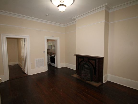 4th image of 214 W Bolton St #B