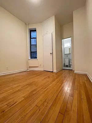 Rented by Bond New York | media 10