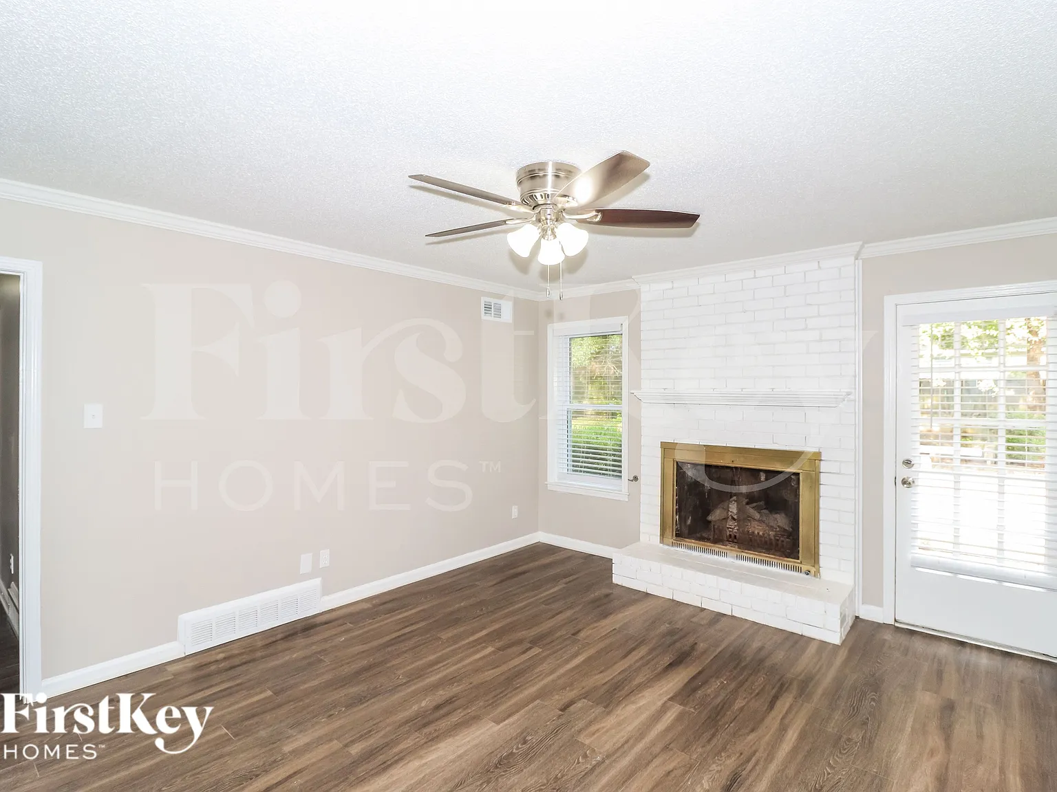 4 bed, 2.0 bath, 1617 sqft, $2,495 — Photo 4