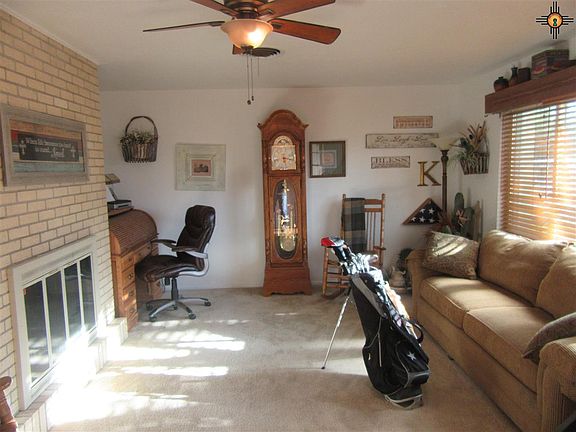 3rd image of 1818 N Blanco Dr
