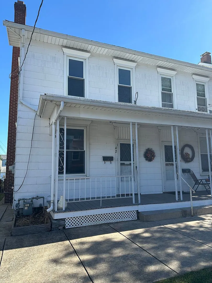 3 bedroom home in Palmyra-Most utilities included — Photo 1