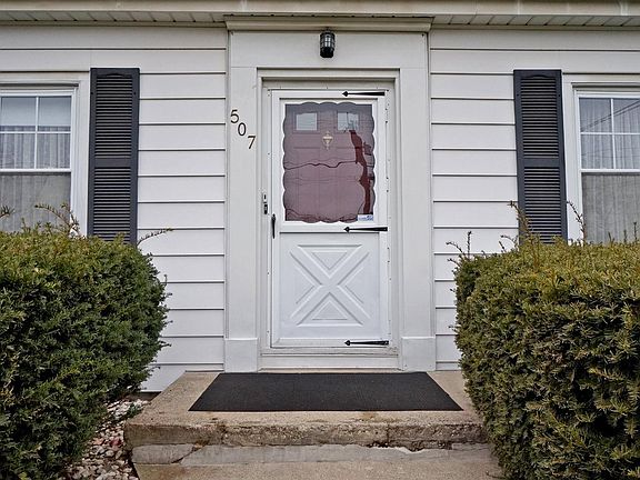 3rd image of 507 N Cooper Ave