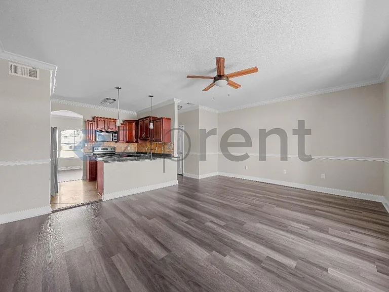 1418 Windsor St #1418 — Photo 13