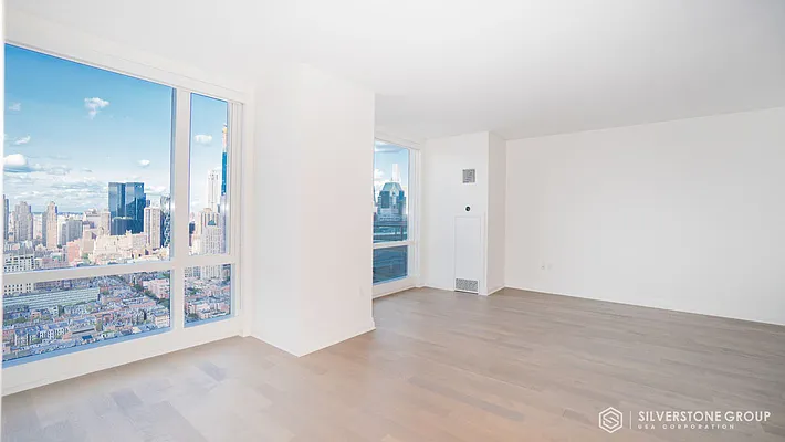 Rented by Silverstone Group USA Corp. | media 32