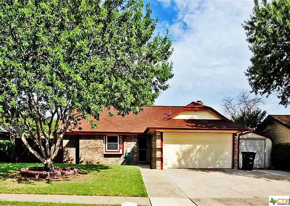 1st image of 3205 Timber Oak Dr