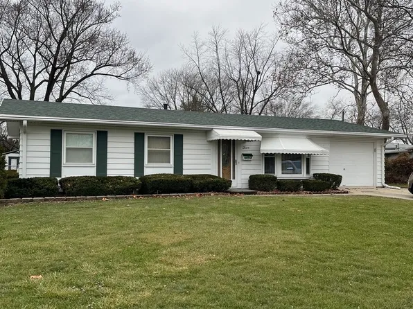 5 Curtmar Ct, Montgomery, IL 60538