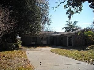 1st image of 7905 Meadowglen Dr