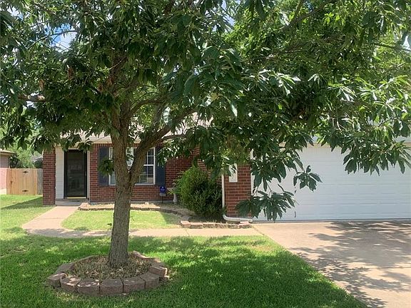 2nd image of 1207 Dayton Dr