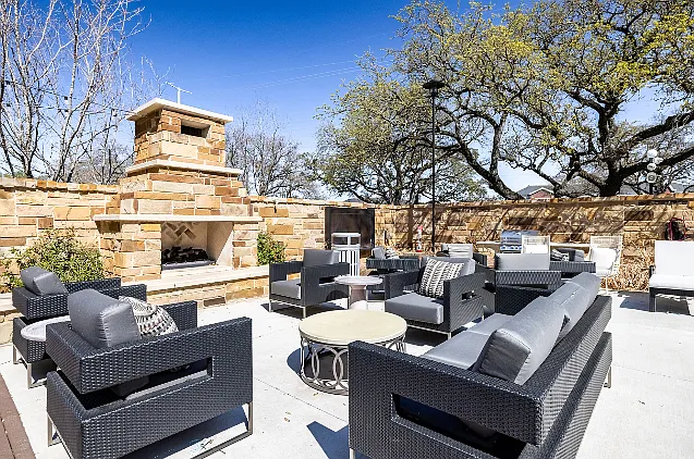 Firepit Lounge