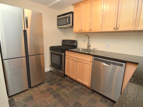 471 West 140th Street image 3 of 24