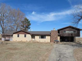 19606 E 19th St, Yale, OK 74085