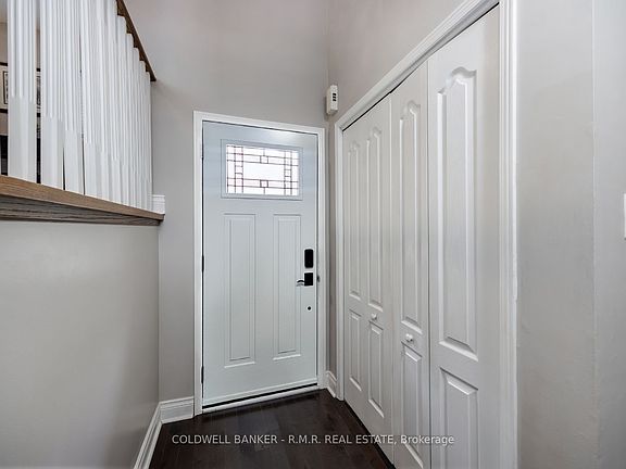 4th image of 32 Mugford Rd