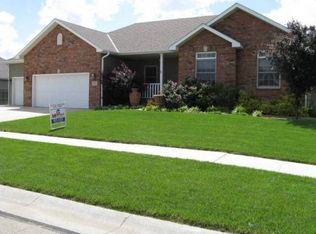 514 S Estates Dr, Salina, KS 67401