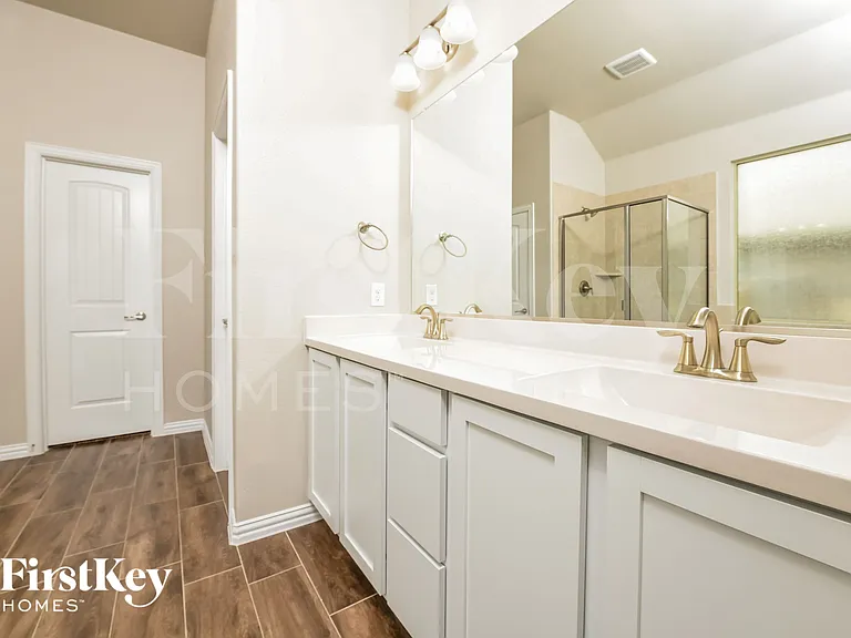 14881 Gilley Ln — Photo 10