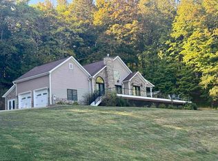 993 Corbin Branch Rd, Bridgeport, WV 26330