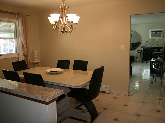 3rd image of 15520 99th St