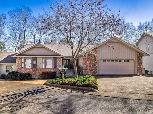 10 Emanuel Pl, Hot Springs Village, AR 71909