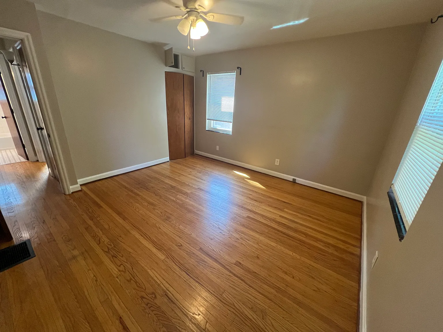 2 bed, 850 sqft, $1,075 — Photo 4