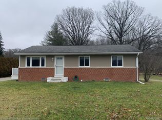 21283 Wilmot Rd, Belleville, MI 48111