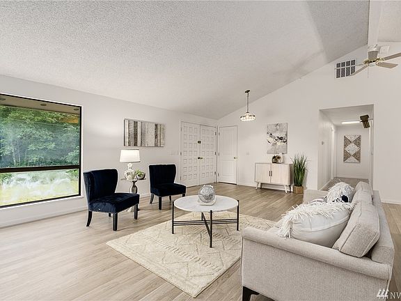 Large window allowing for an abundance of natural daylight.