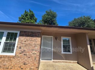 140 Kenilworth Dr APT E, High Pt, NC 27260