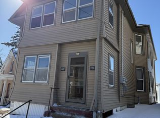 727 Glen Oak St #2, Dubuque, IA 52001