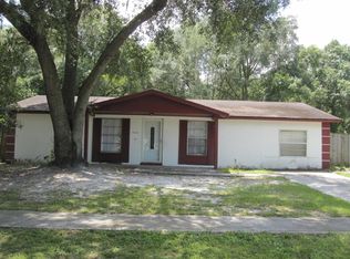 3633 Sugarcreek Dr, Tampa, FL 33619