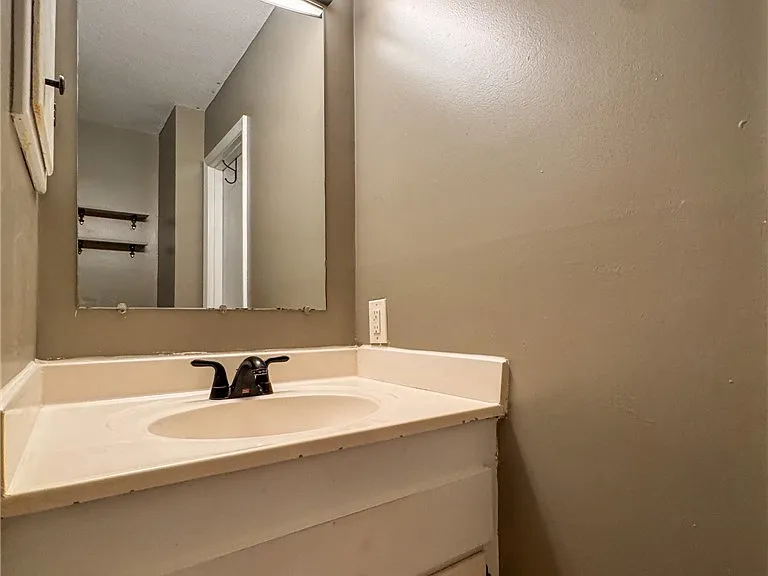 6309 Greyfield Rd — Photo 11