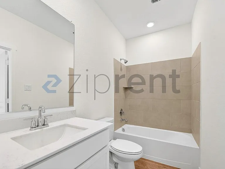 724 Demelza Dr — Photo 26