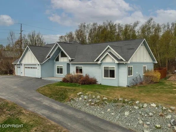 2216 N Tabasco Cat Dr, Palmer, AK 99645