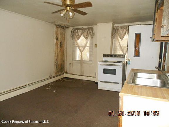 3rd image of 626 E Lackawanna St