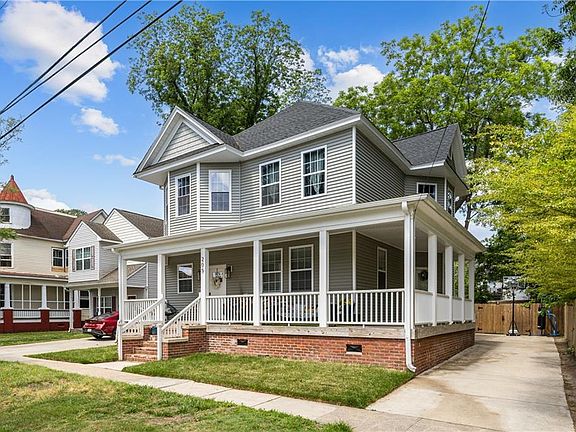 3rd image of 205 Cedar St