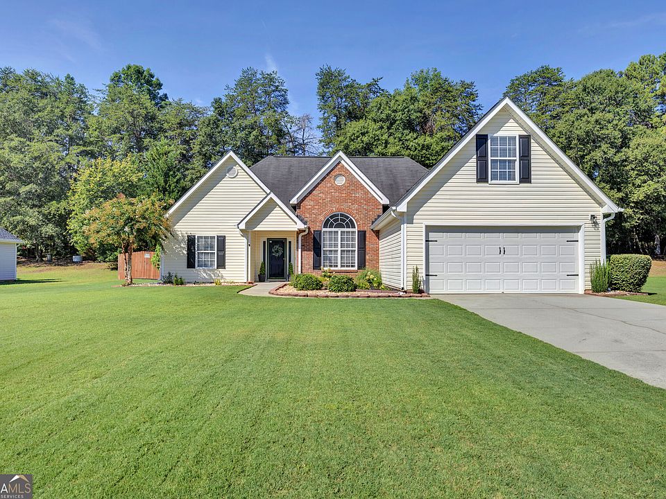 1st image of 514 Hamlet Dr